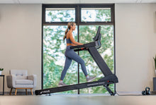 Load image into Gallery viewer, TRUE Performance 3000 Treadmill Incline walking workout