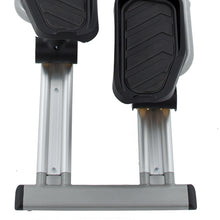 Load image into Gallery viewer, Spirit Fitness XE795 Elliptical Trainer pedals